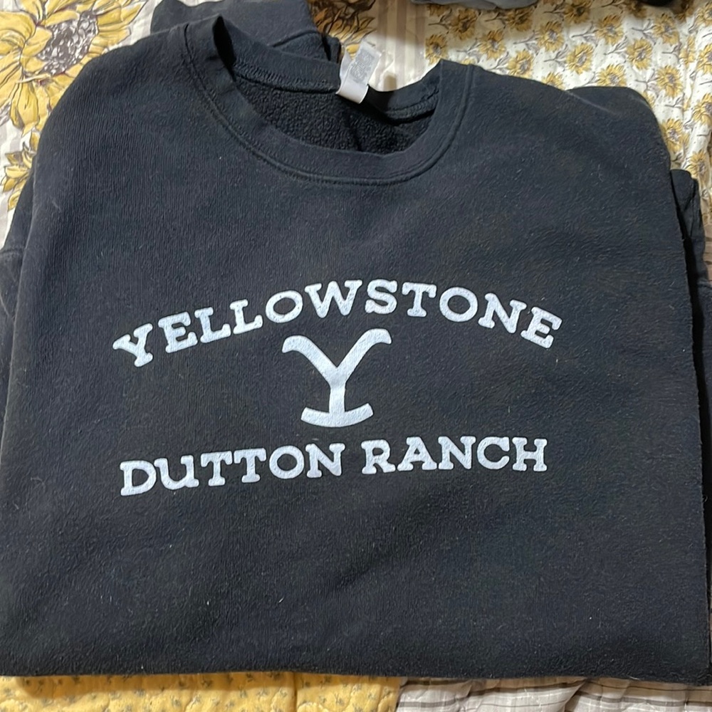 Sweatshirt